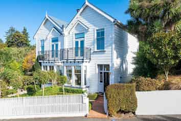 30 Erin Street, Roslyn