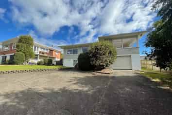 3 Tudward glade, Hillcrest