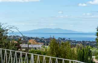 929 East Coast Road, Torbay