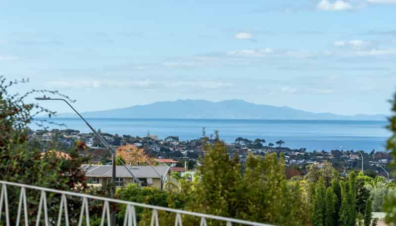 929 East Coast Road, Torbay