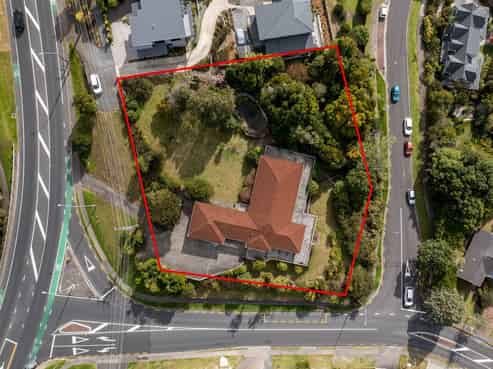 929 East Coast Road, Torbay