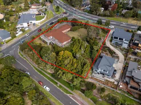 929 East Coast Road, Torbay