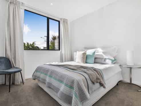 G02/8A Lake Pupuke Drive, Takapuna