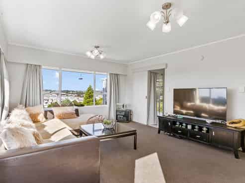 1 Shona Place, Henderson