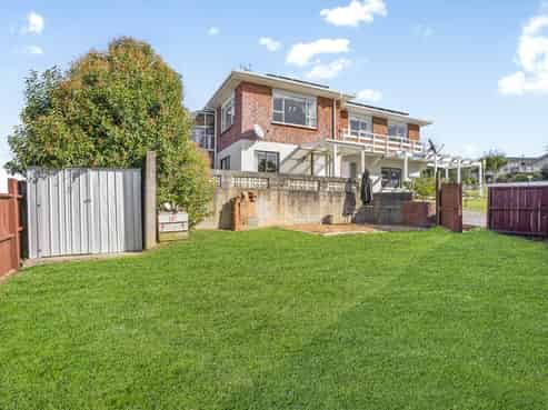 1 Shona Place, Henderson