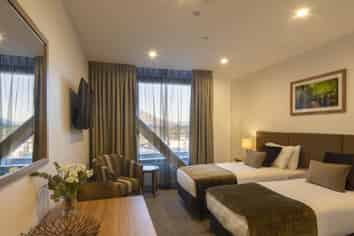 Top Hotel Business - International Brand