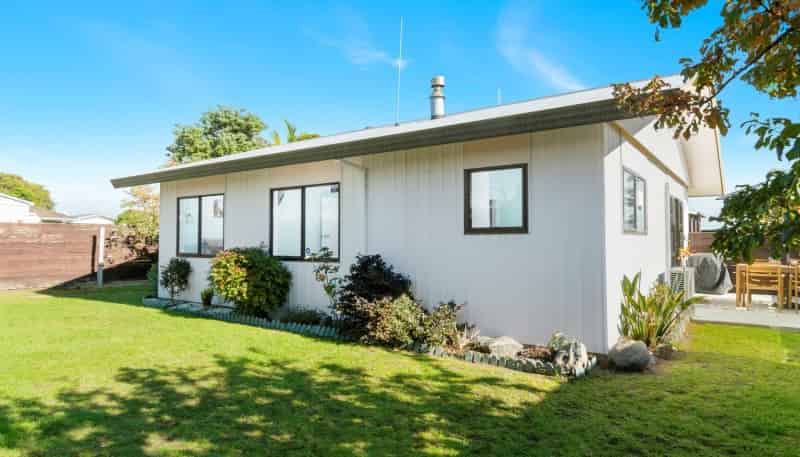 2/4 Mardi Place, Mount Maunganui