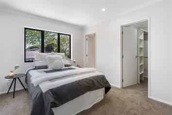 8C Mahon Place, Papatoetoe