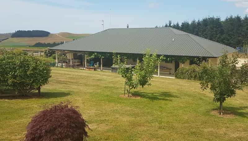 1499 Livingstone-Duntroon Road, 