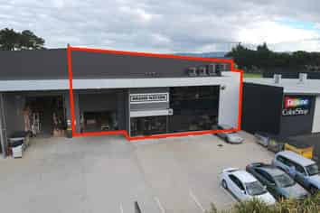 SMART COMMERCIAL SPACE