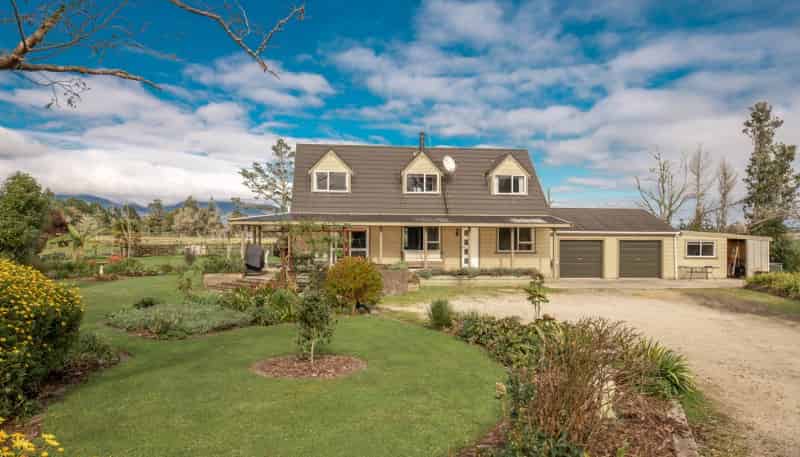 138 Snodgrass Road, Westport