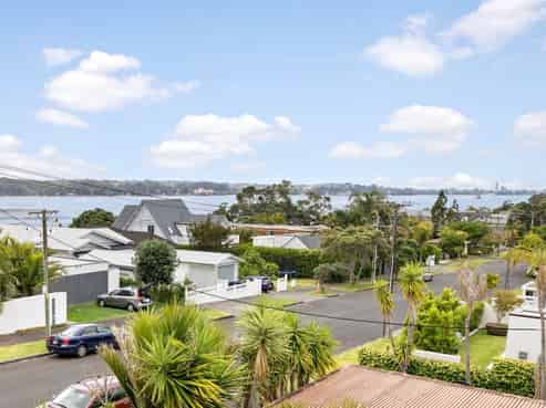 Auckland - Address withheld