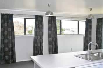 16A Woodall Place, Totara Vale