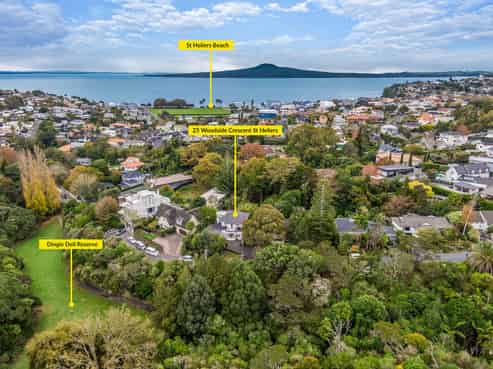 25 Woodside Crescent, Saint Heliers