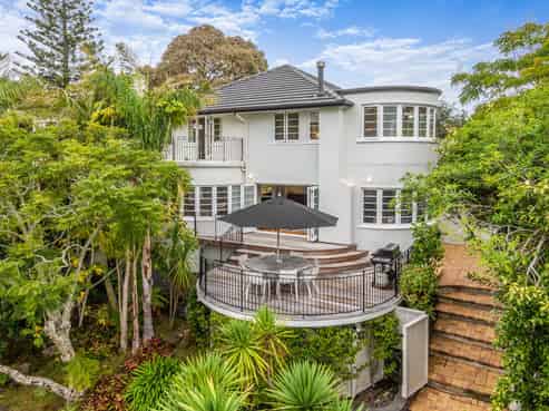 25 Woodside Crescent, Saint Heliers