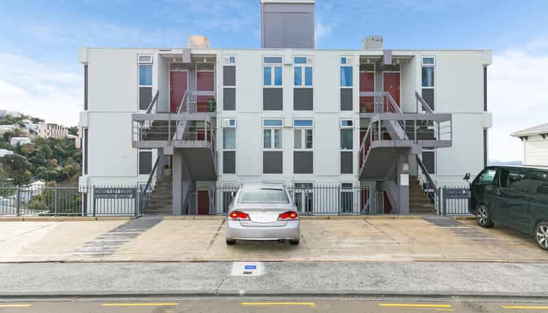 3C 20 Maarama Crescent, Aro Valley