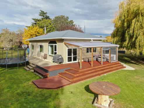 16 Round Hill Road, Maheno