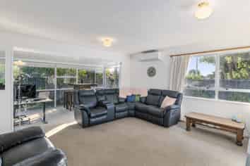 9A Olive Terrace, Paraparaumu Beach