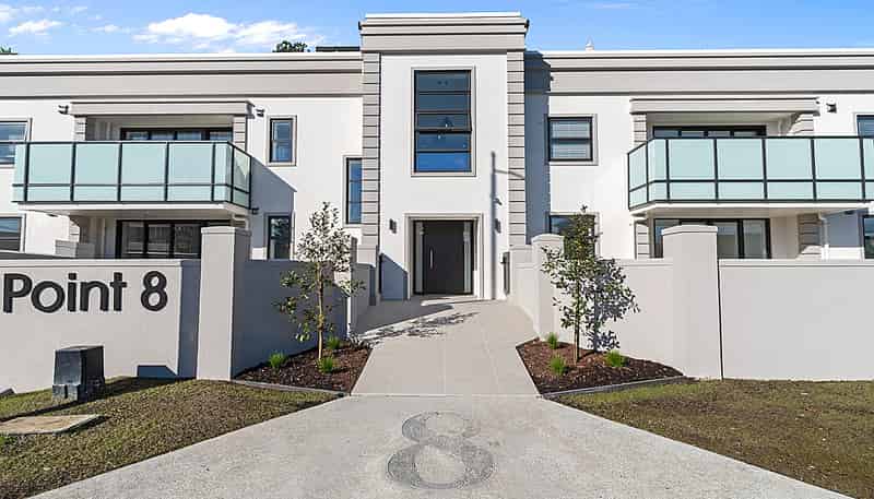 9/8 Rugby Road, Birkenhead