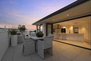 9/8 Rugby Road, Birkenhead