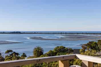 59 St Andrews Hill Road, Mount Pleasant