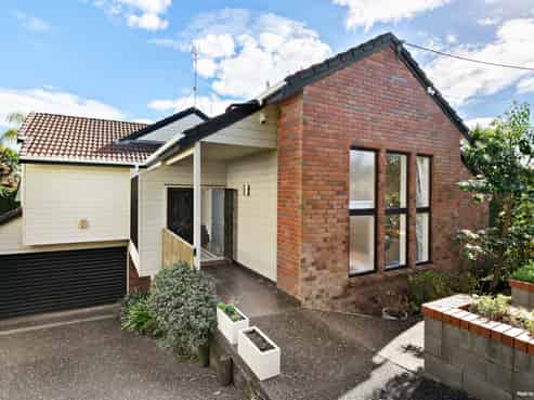 10 De Luen Avenue, Tindalls Beach