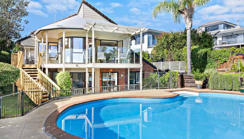 10 De Luen Avenue, Tindalls Beach