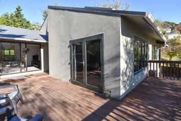 6 Cove Street, Roseneath