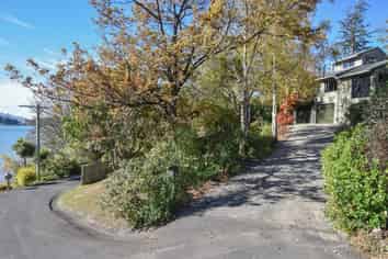 6 Cove Street, Roseneath