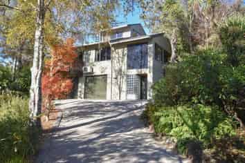 6 Cove Street, Roseneath