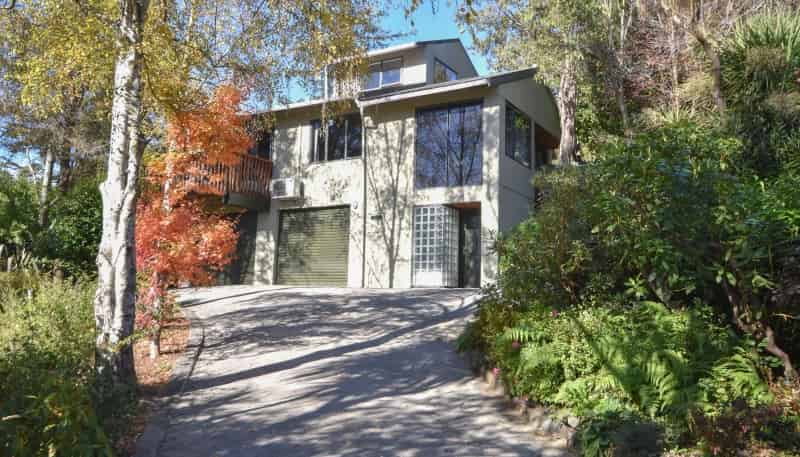 6 Cove Street, Roseneath