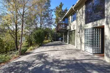 6 Cove Street, Roseneath