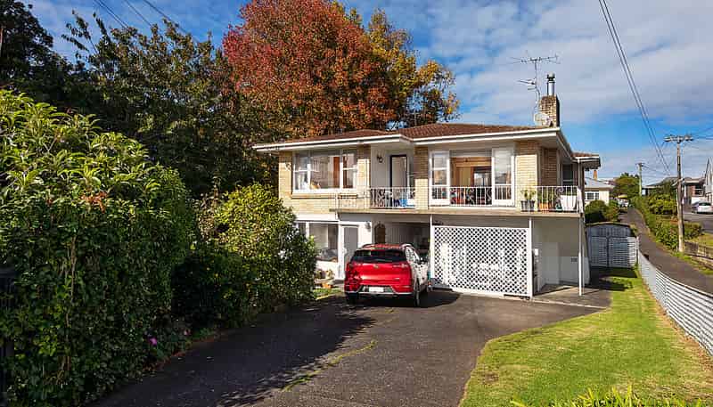 130 Taylors Road, Mount Albert