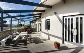 Fantastic Holiday option or Lease.