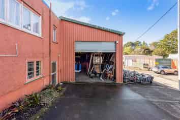 STANDALONE WAREHOUSE + YARD