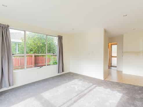 2/107 Bayswater Crescent, Bromley