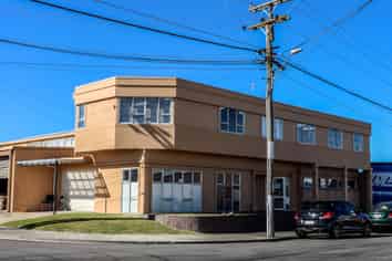 Tidy Office And Storage In Onekawa