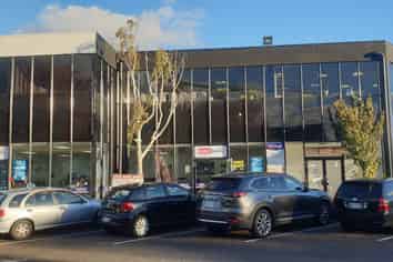 CENTRALLY LOCATED HIGH PROFILE RETAIL