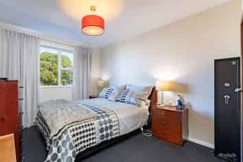 2/21 Oriental Street, Petone