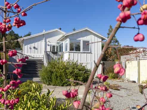 50 Rotten Row, Waikuku Beach