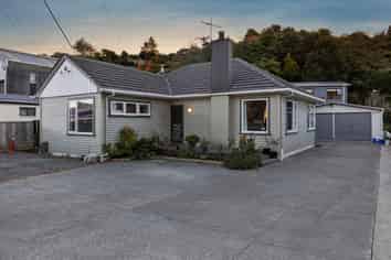 14 George Street, Stokes Valley