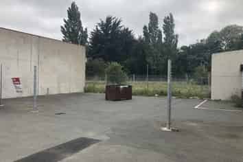 Warehouse with Yard Area