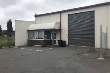 Warehouse with Yard Area