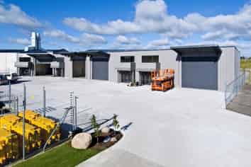 87M2 WAREHOUSE / 73M2 OFFICE