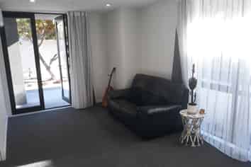 2/12 Latimer Square, Christchurch Central