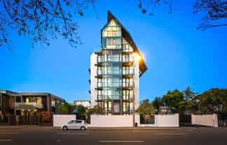 2/12 Latimer Square, Christchurch Central