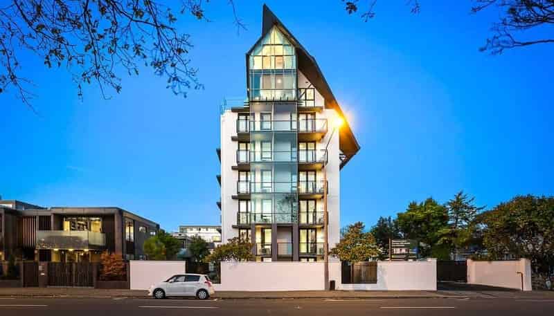 2/12 Latimer Square, Christchurch Central