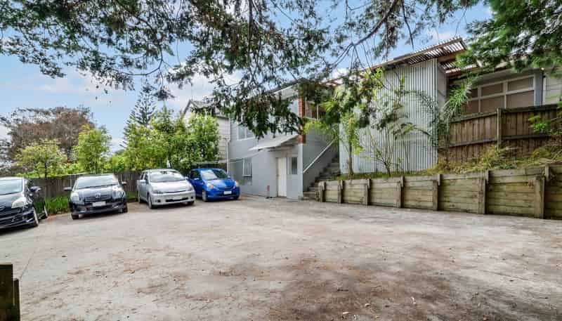 1/523 Glenfield Road, Glenfield