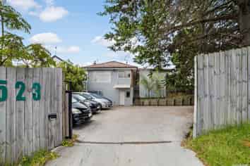 1/523 Glenfield Road, Glenfield