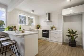 30 Oakfield Crescent, Pukete